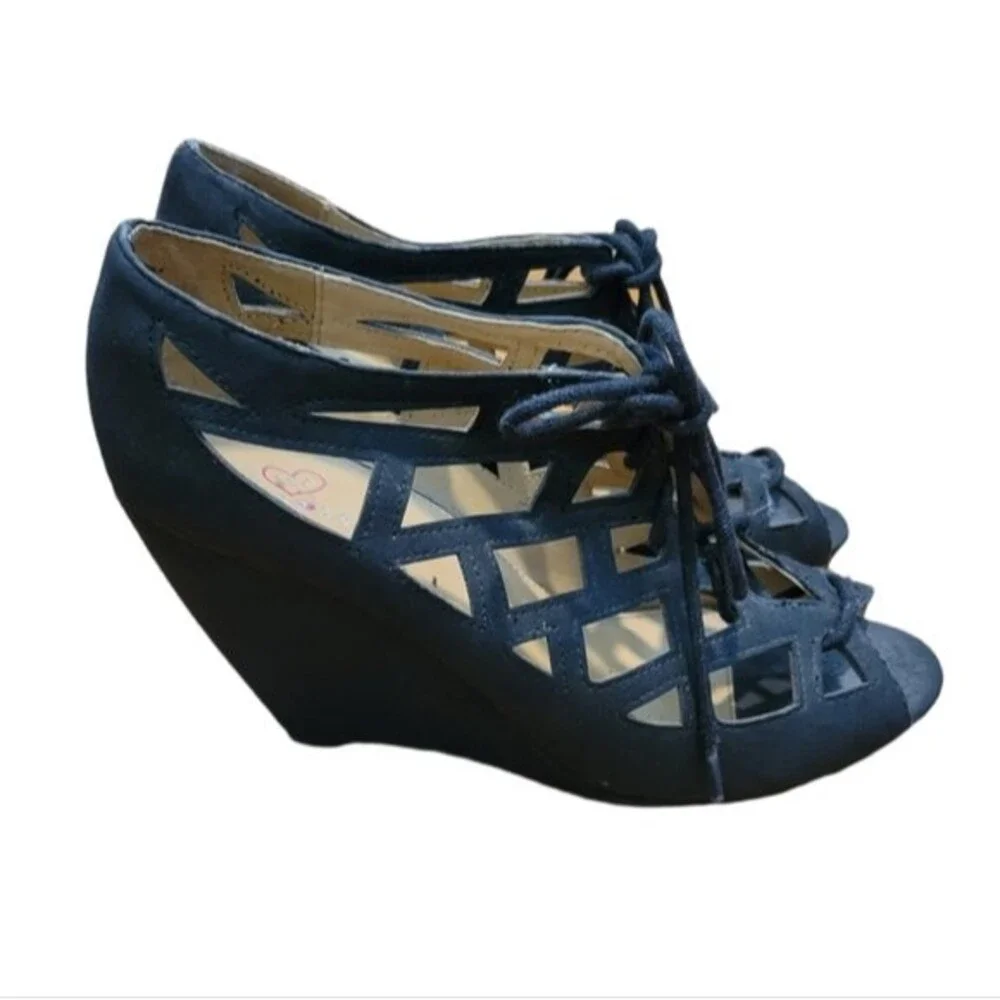 Mia Amore Lina Black Wedge Heels Laces Cutout Size 10